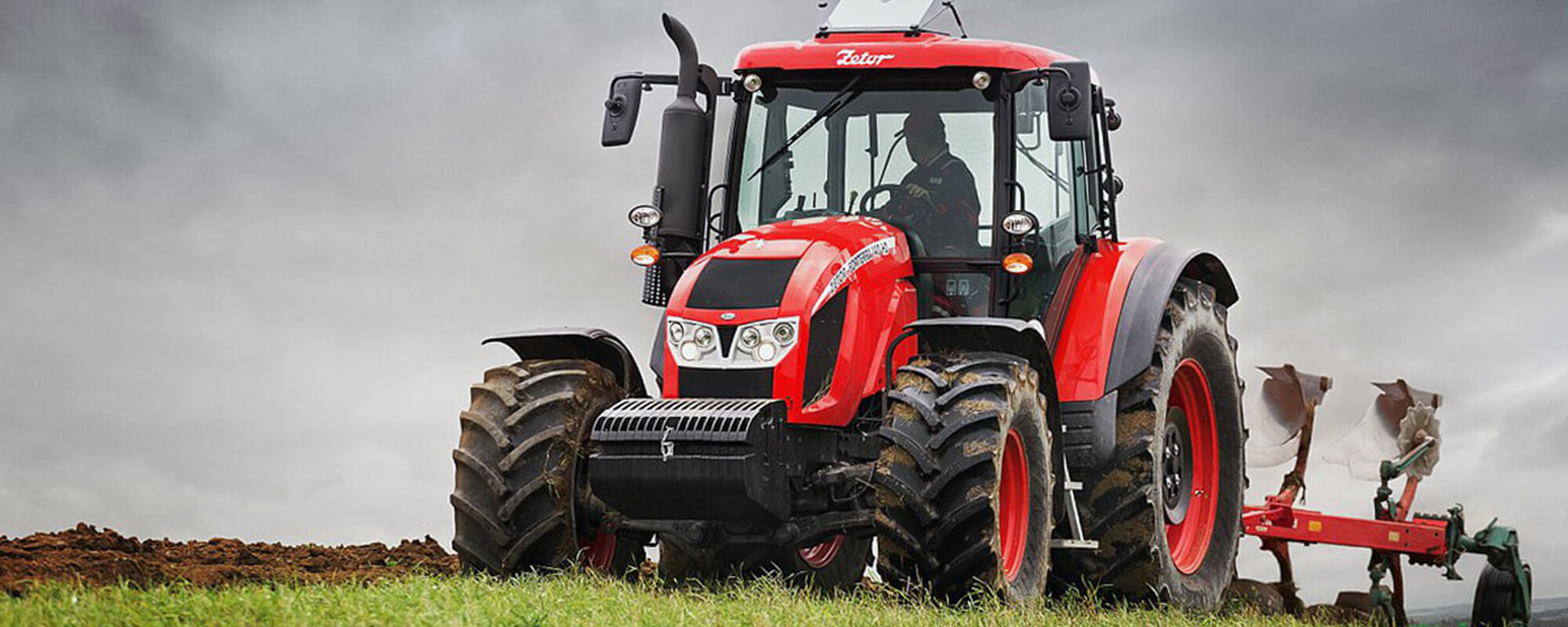 Tractoren en landbouwmachines. Partner voor professionals.